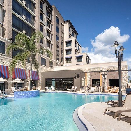 The Brownwood Hotel & Spa ザ・ヴィレッジズ エクステリア 写真